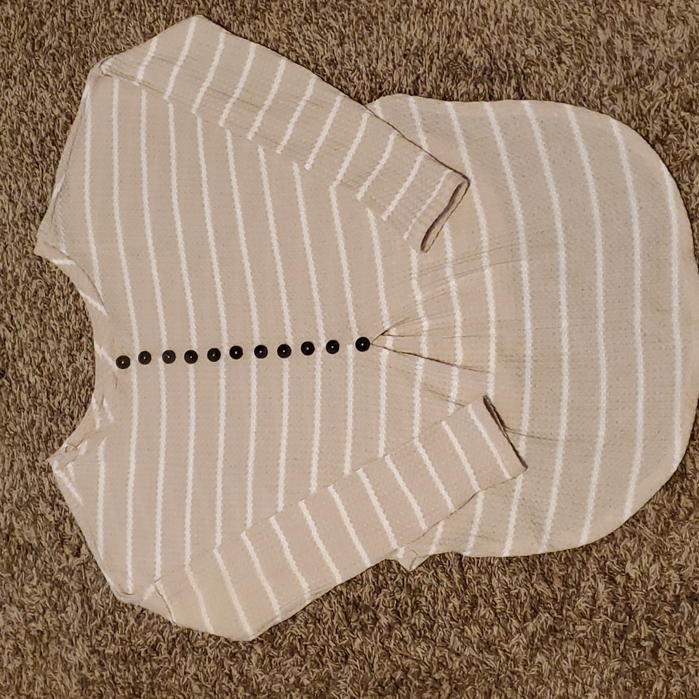 Runway Seven top